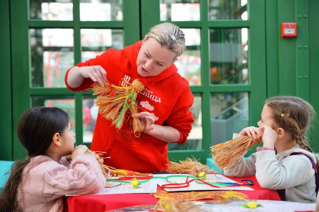 Блины, традиции и добрые дела: как столица встретит Масленицу  фото