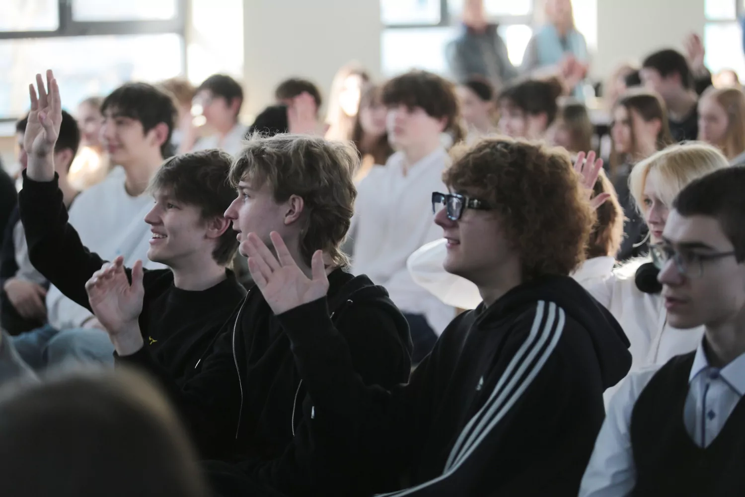 Член Общественной палаты РФ Александр Асафов прочитал старшеклассникам Северного Тушино лекцию о традиционных ценностях, фото