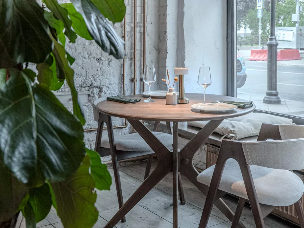 Фестиваль документального кино, итальянская остерия и выставка индийских тканей &mdash; куда пойти после работы  фото