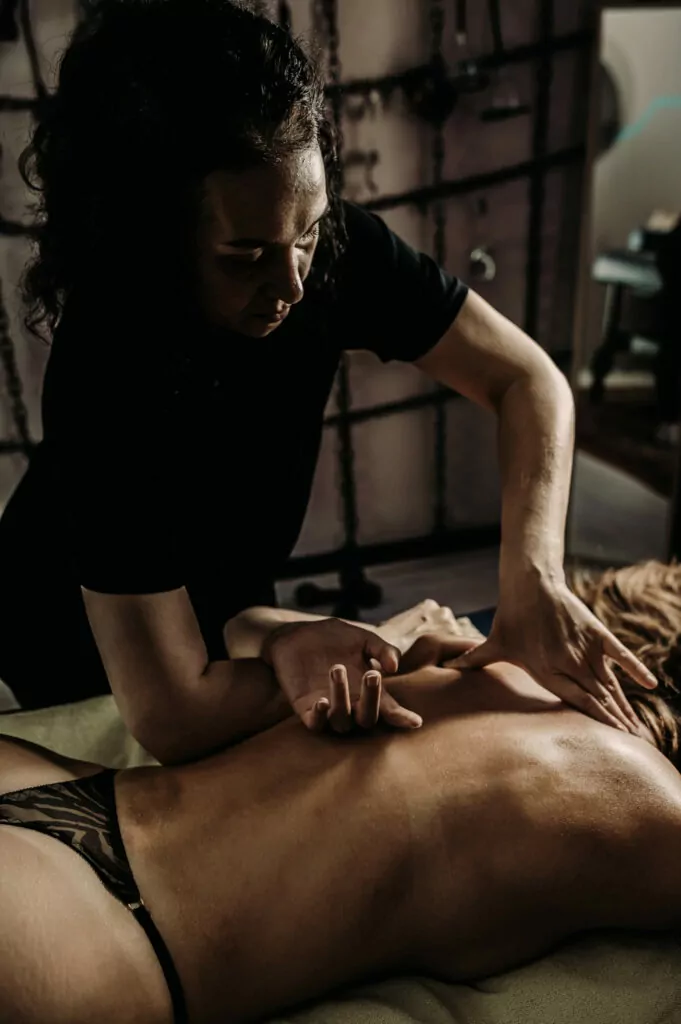 &laquo;Я не плачу вместе с клиентом, я ищу ресурс&raquo;: Валерия Гребень о том, как не выгорать, помогая другим  фото