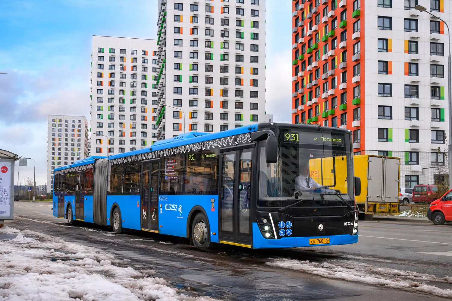 Ликсутов: С 21 марта обновятся 12 маршрутов городского транспорта, фото