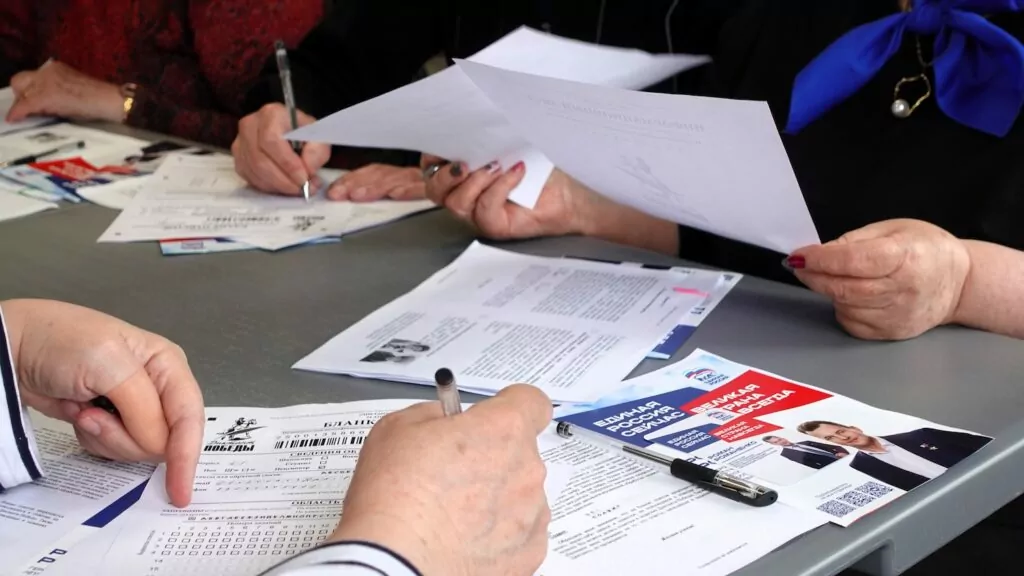 Жители Южного Бутово приняли участие в &laquo;Диктанте Победы&raquo;  фото