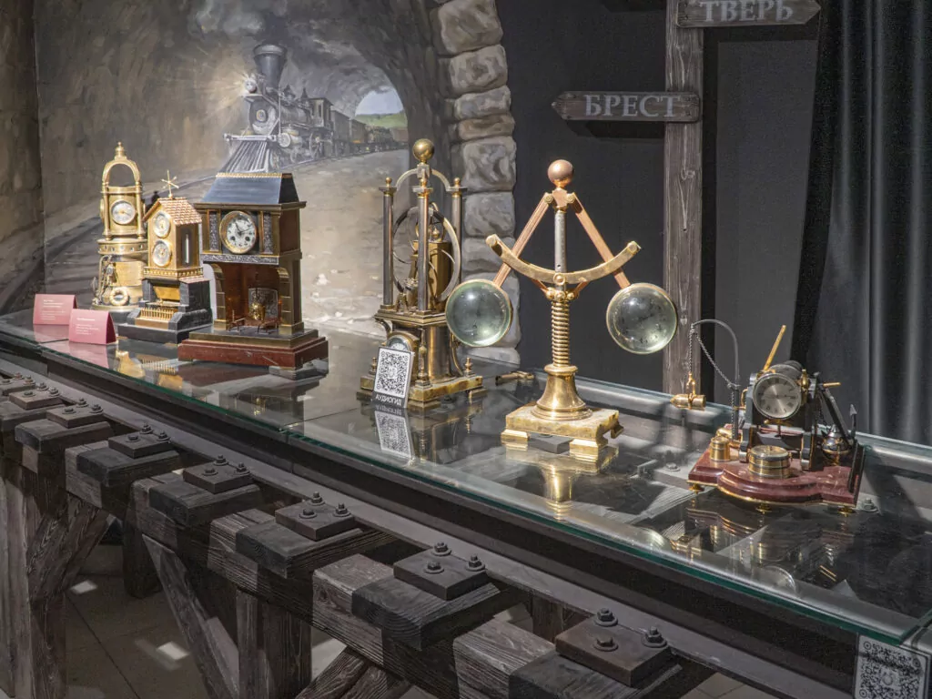 Музей времени и часов, мюзикл &laquo;Король Артур&raquo; и рыбный ресторан &mdash; куда пойти после работы  фото