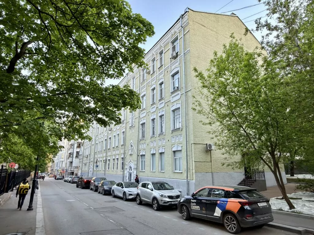 Арбатская &mdash; Смоленская: тишь да гладь &laquo;межарбатья&raquo;  фото
