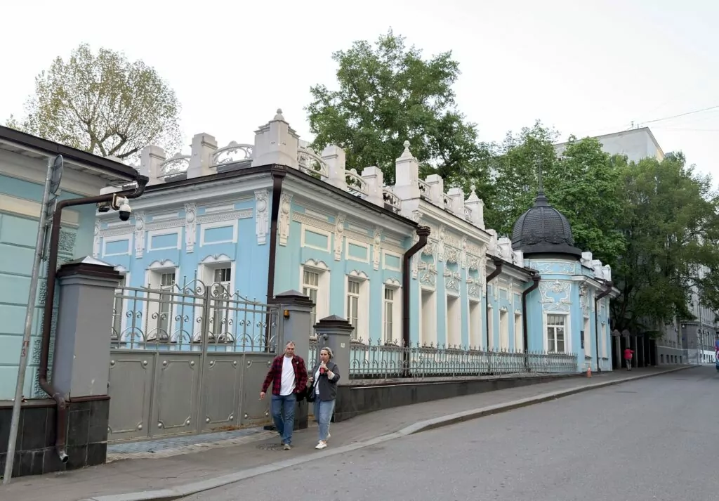Арбатская &mdash; Смоленская: тишь да гладь &laquo;межарбатья&raquo;  фото
