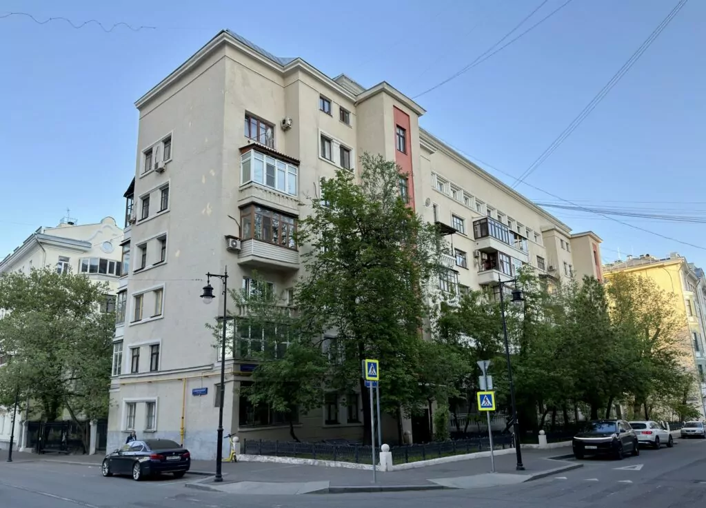 Арбатская &mdash; Смоленская: тишь да гладь &laquo;межарбатья&raquo;  фото