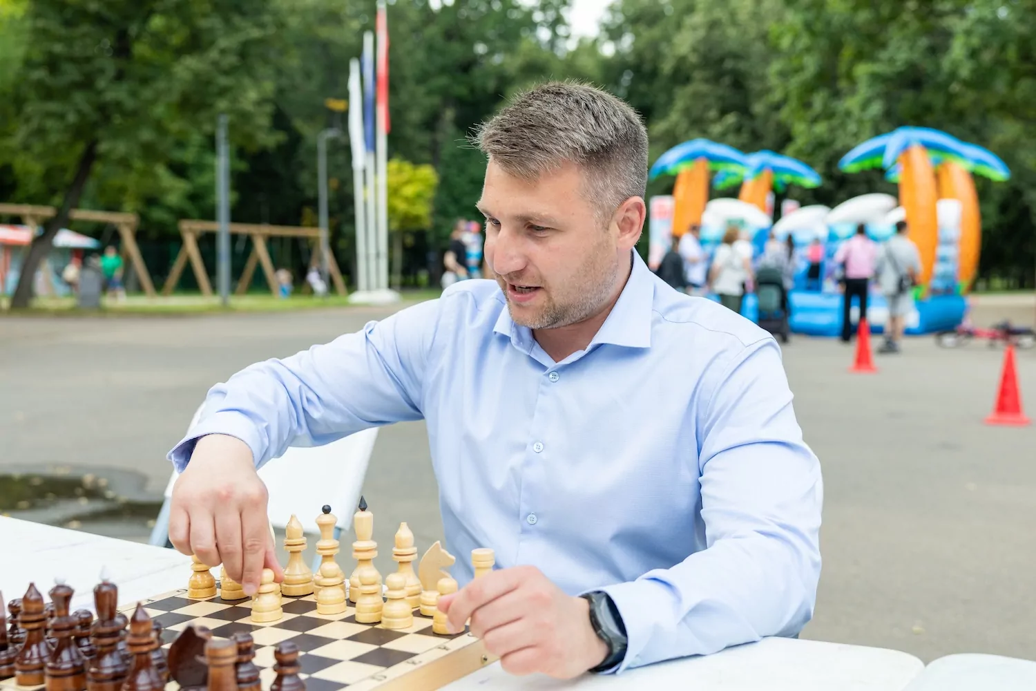 Семейное мероприятие «Я шагаю по Москве» прошло в Перовском парке, фото